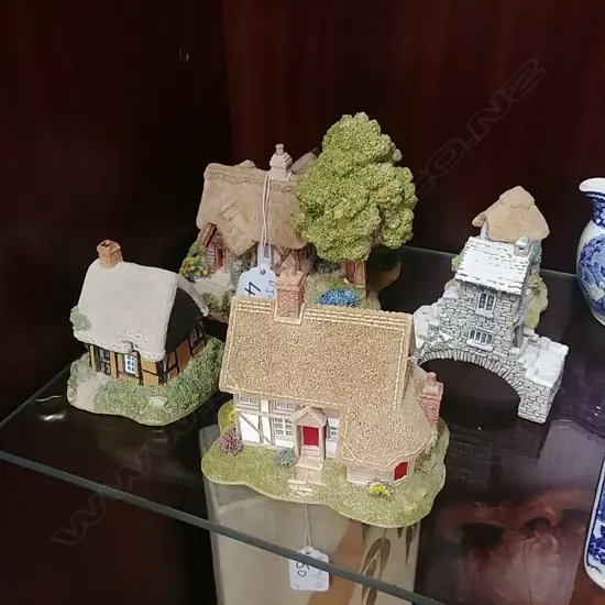 5 LILLIPUT LANE HOUSES