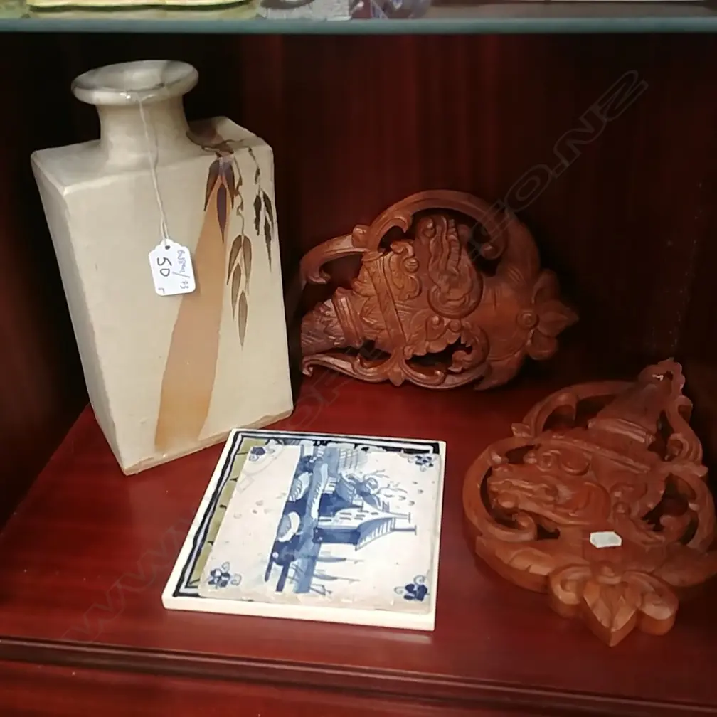 POTTERY VASE + 2 TILES + PR BALI CARVINGS Image 1++