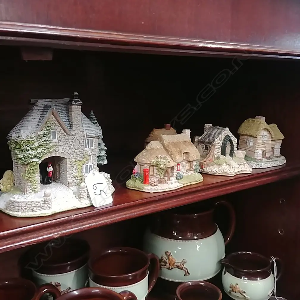 5 LILLIPUT LANE HOUSES Image 1++