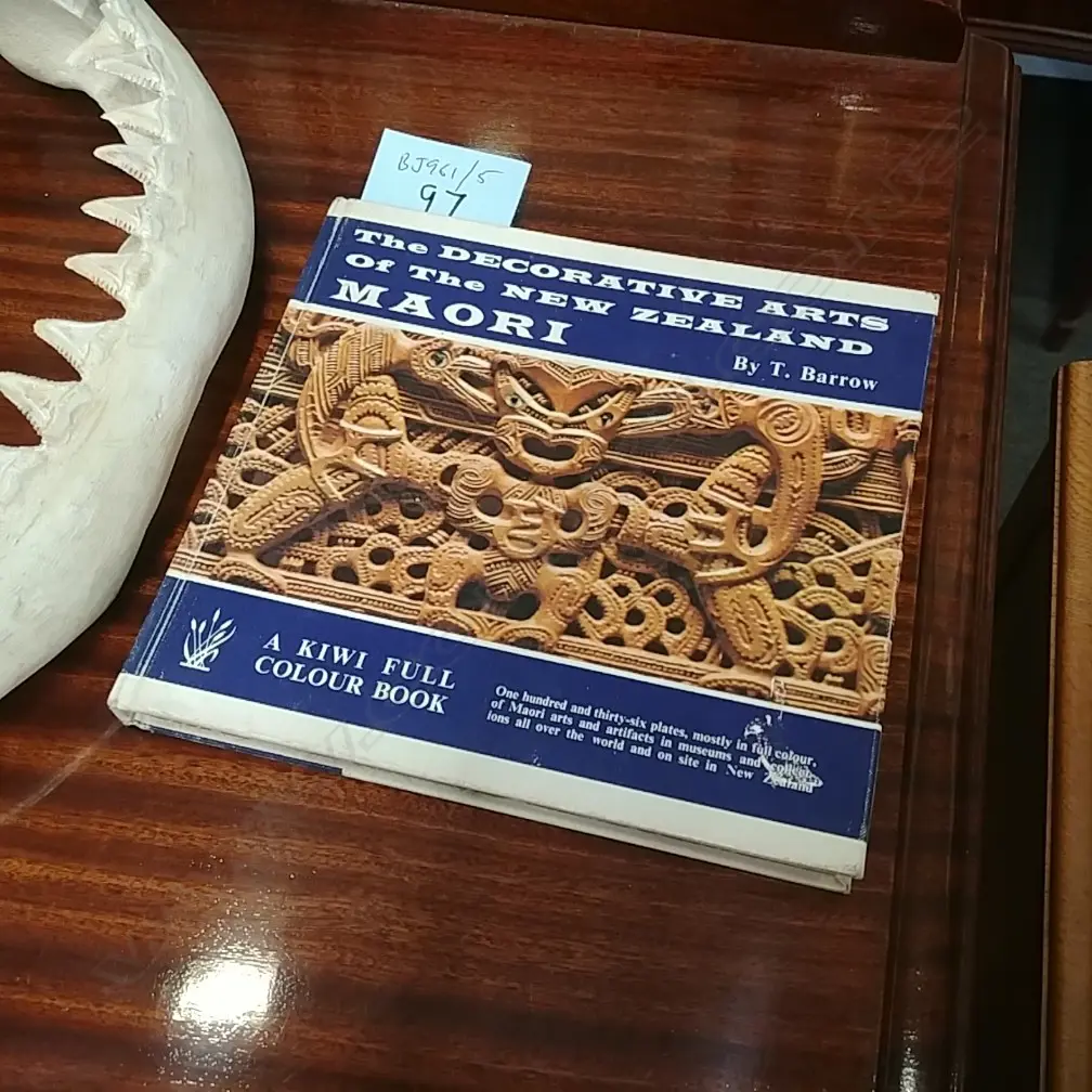 MAORI ART BY BARROW SIGNED BY  ALAN TAYLOR Image 1++