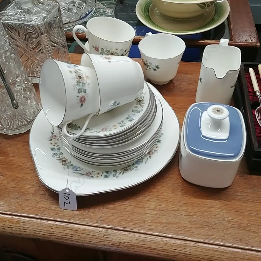 20 PIECE R/D PASTORALE TEA SET (CUP MISSING) Image 1++