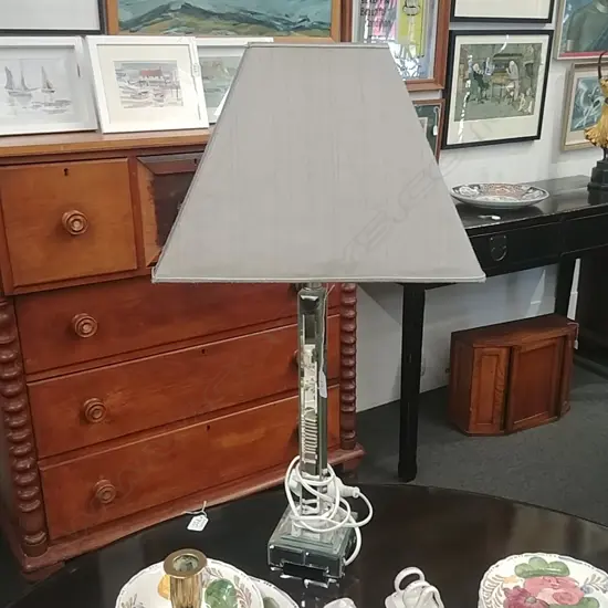 MIRRORED GLASS TABLE LAMP