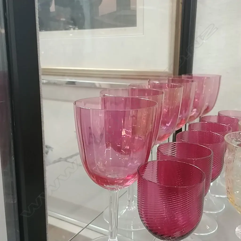 6 CRANBERRY WINE GLASSES Image 1++