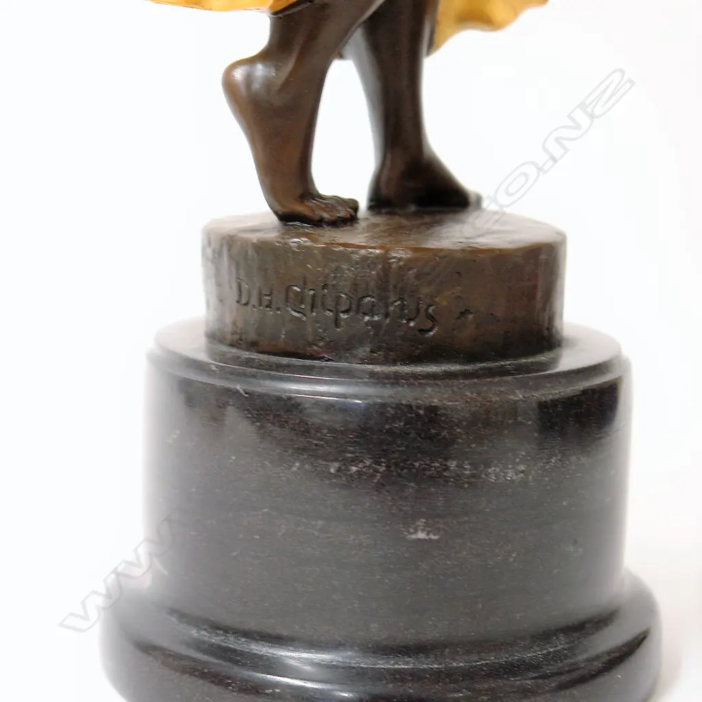An Art Deco style bronze woman dancer after D. Chiparus Image 1++
