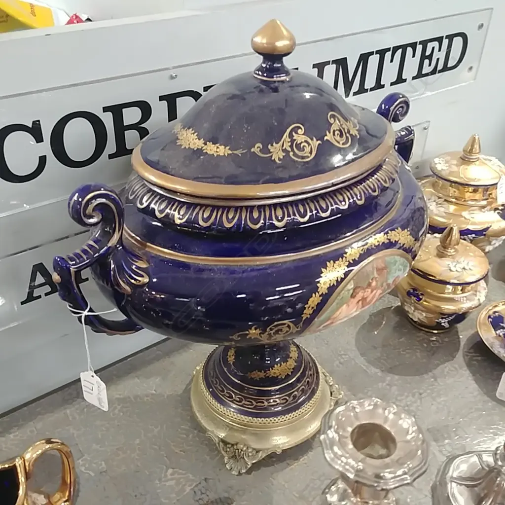 LIMOGES STYLE LIDDED URN A/F Image 1++