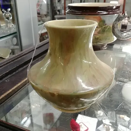 CROWN LYNN VASE