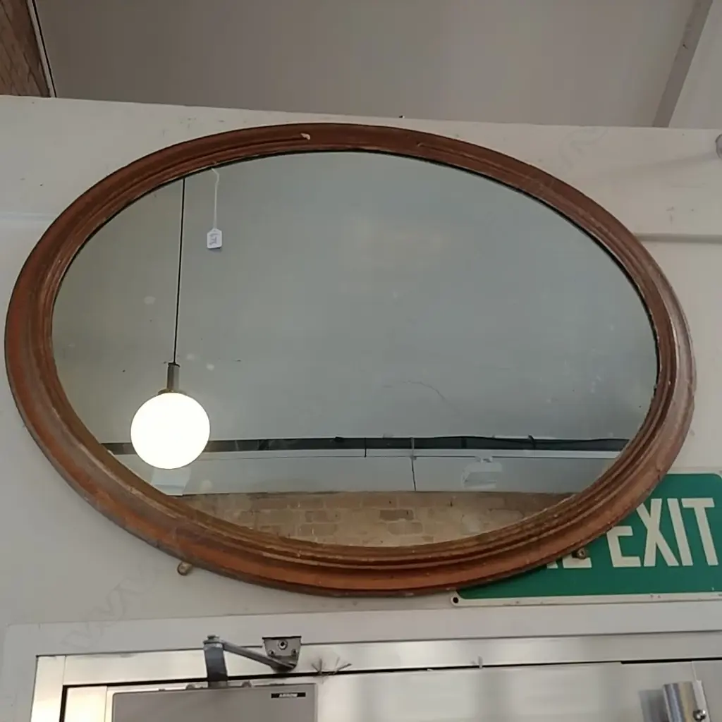 OVAL MIRROR Image 1++