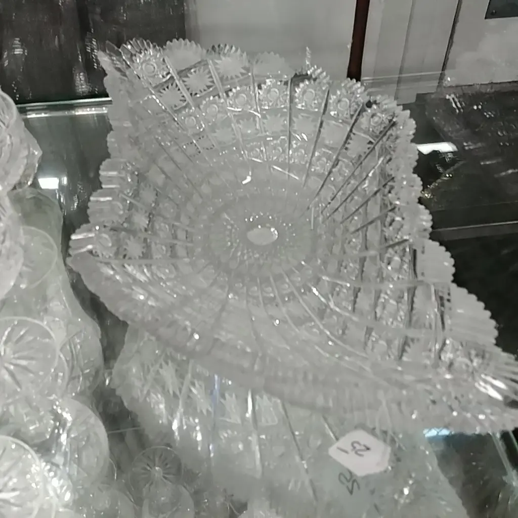 BOHEMIAN CUT CRYSTAL BOWL Image 1++