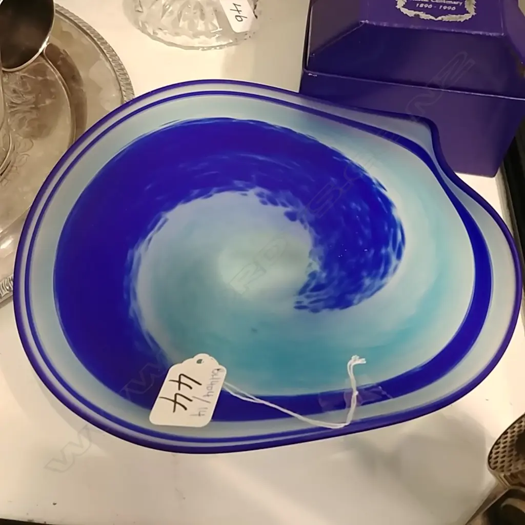 DE FLUTE 2003 NZ ART GLASS 'WAVE-BOWL' Image 1++