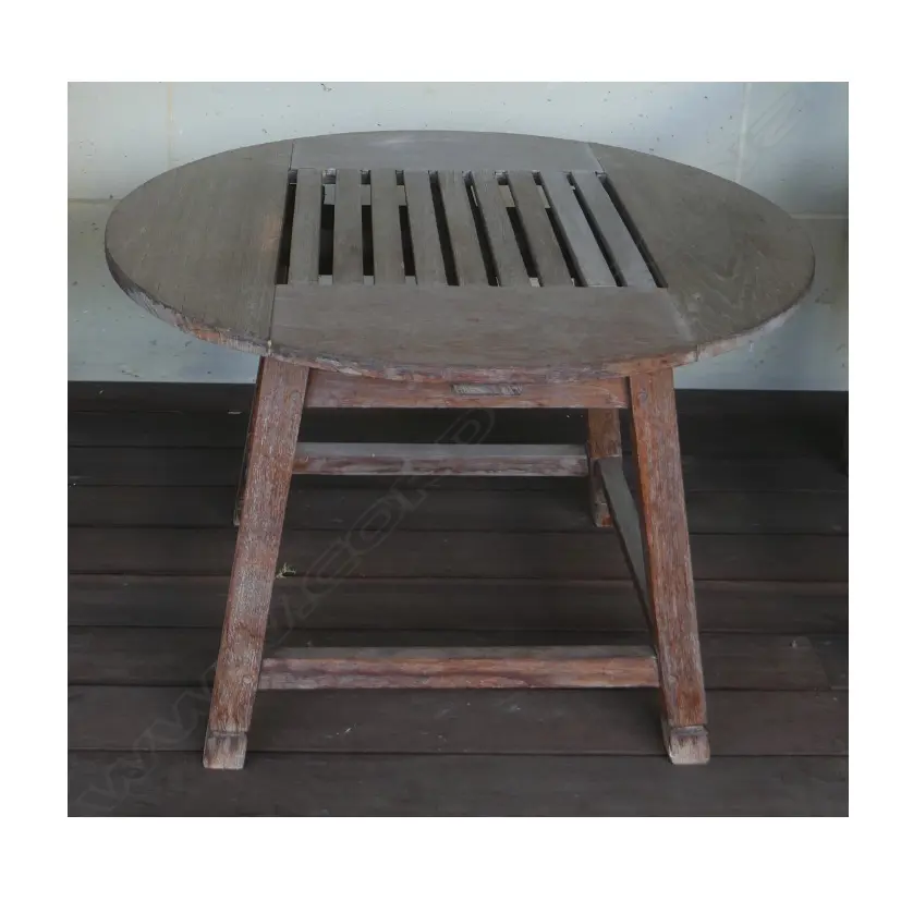SEFTON POWRIE ROUND OUTDOOR TABLE Image 1++