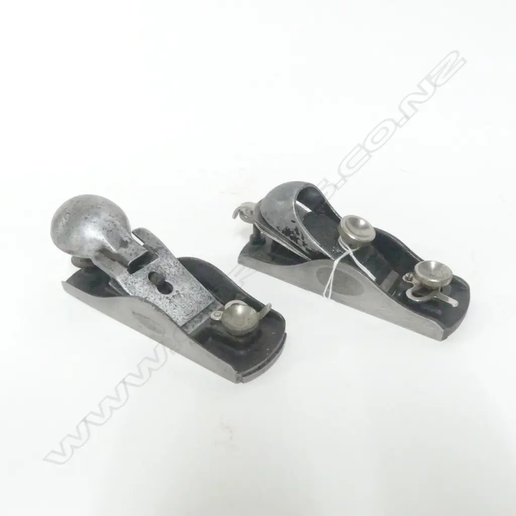Tool Works No. 7 Low Angle Plane, L.160mm,  and Unknown Adjustable Block Plane with Sliding Nose Image 1++