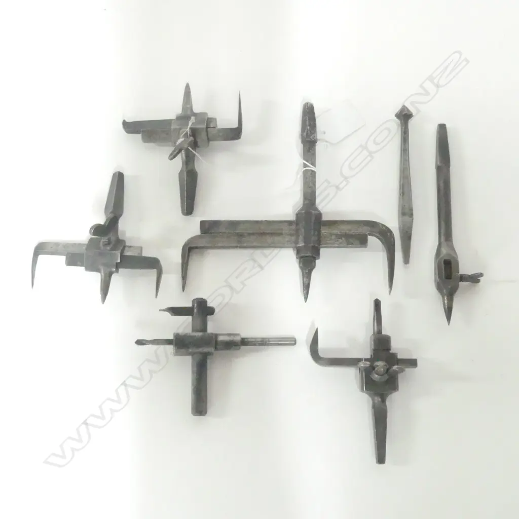 Seven various Circle Cutters , cutter parts (7) Image 1++