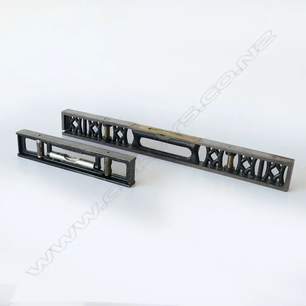 Stanley 9" Solid Steel Engineers Level and Rabone & Sons Cast Iron Engineers Level. L.450mm. (2) Image 1++