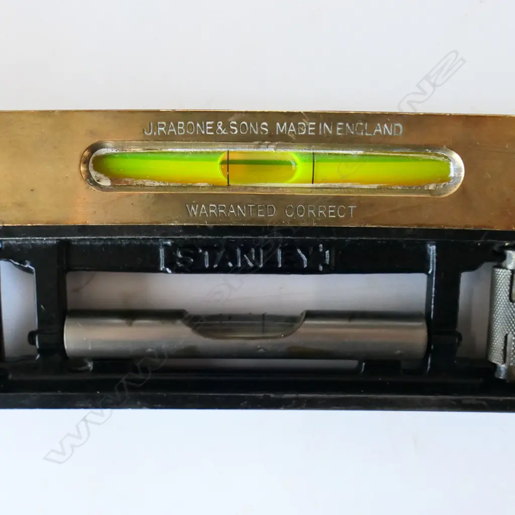 Stanley 9" Solid Steel Engineers Level and Rabone & Sons Cast Iron Engineers Level. L.450mm. (2) Image 1++