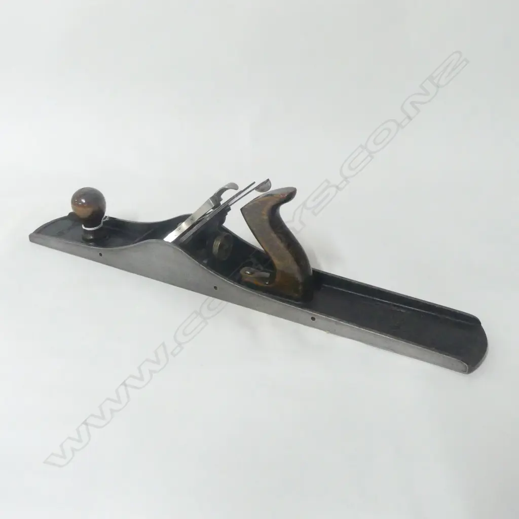 Stanley Bailey No. 7 Jointer Plane made in England, corrugated foot. L.560mm Image 1++