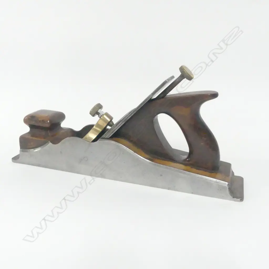 Norris, London Panel Plane. L365m Image 1++