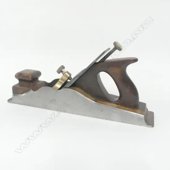 Norris, London Panel Plane. L365m