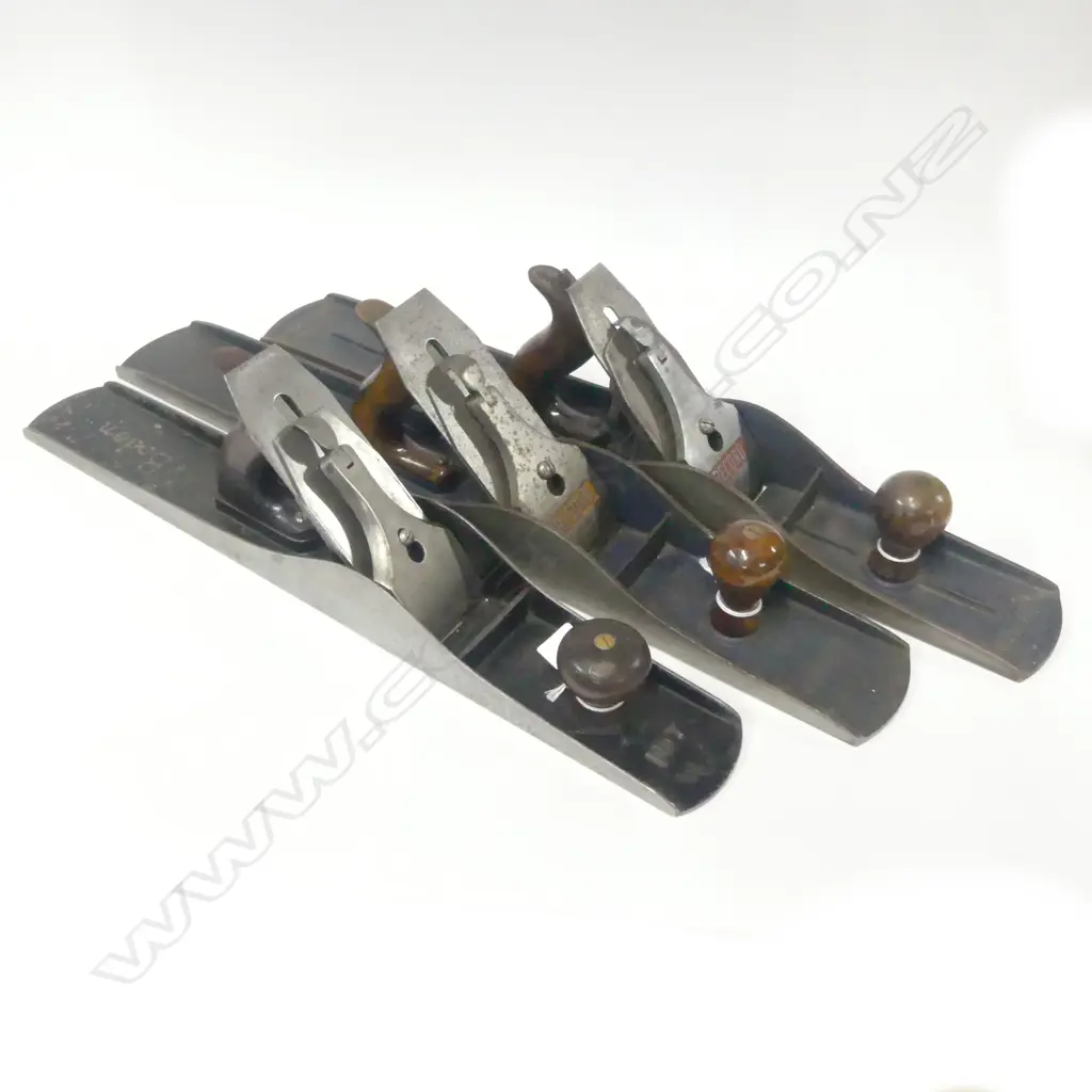 Unknown No. 7 Jointer Plane + 2 Record No. 8 Jointer Planes. L.605mm Image 1++
