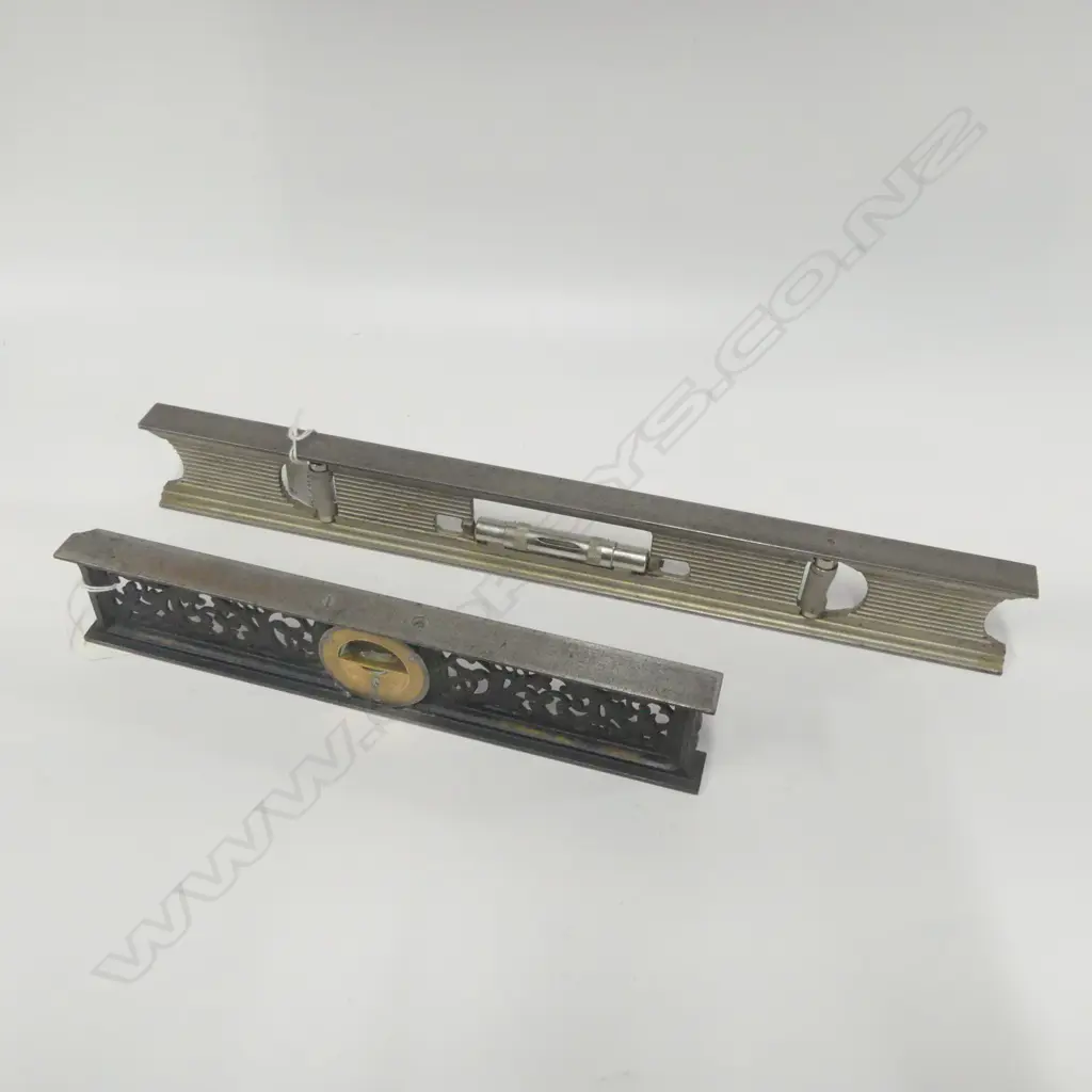 Davis Level & Tool Co 12 Inch Adjustable Inclinometer Level Patent Sep 17-1887; and Stanley steel engineers' level L.455mm (2) Image 1++
