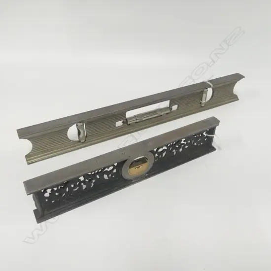 Davis Level & Tool Co 12 Inch Adjustable Inclinometer Level Patent Sep 17-1887; and Stanley steel engineers' level L.455mm (2)