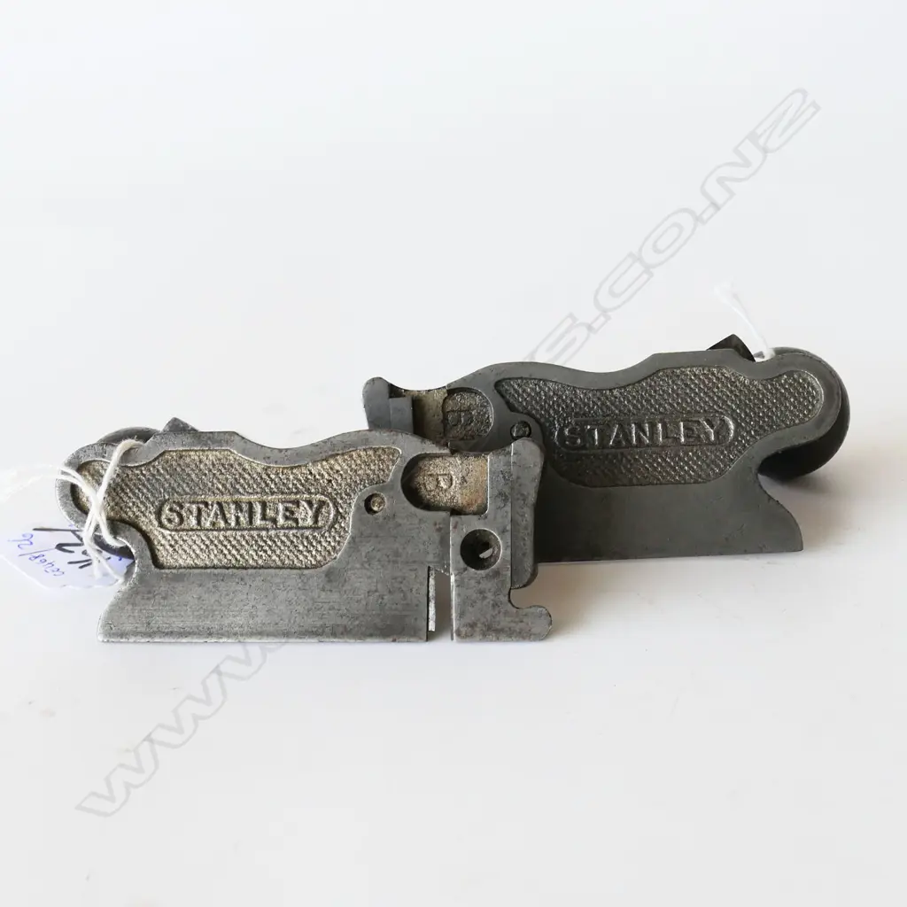 Two Stanley No. 98 Rabbet Planes Left Cutter and  Right Cutter (2) Image 1++