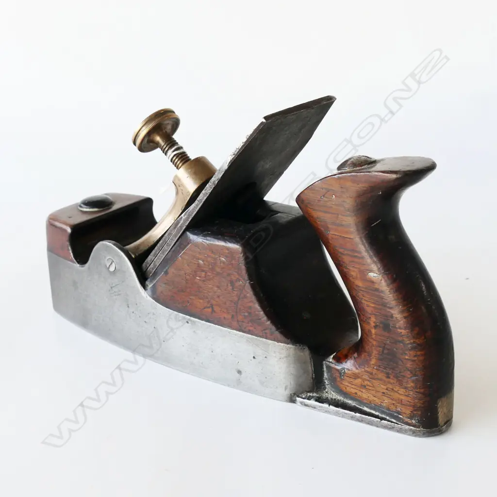 Unknown, coffin walled smoothing plane. L.245mm Image 1++