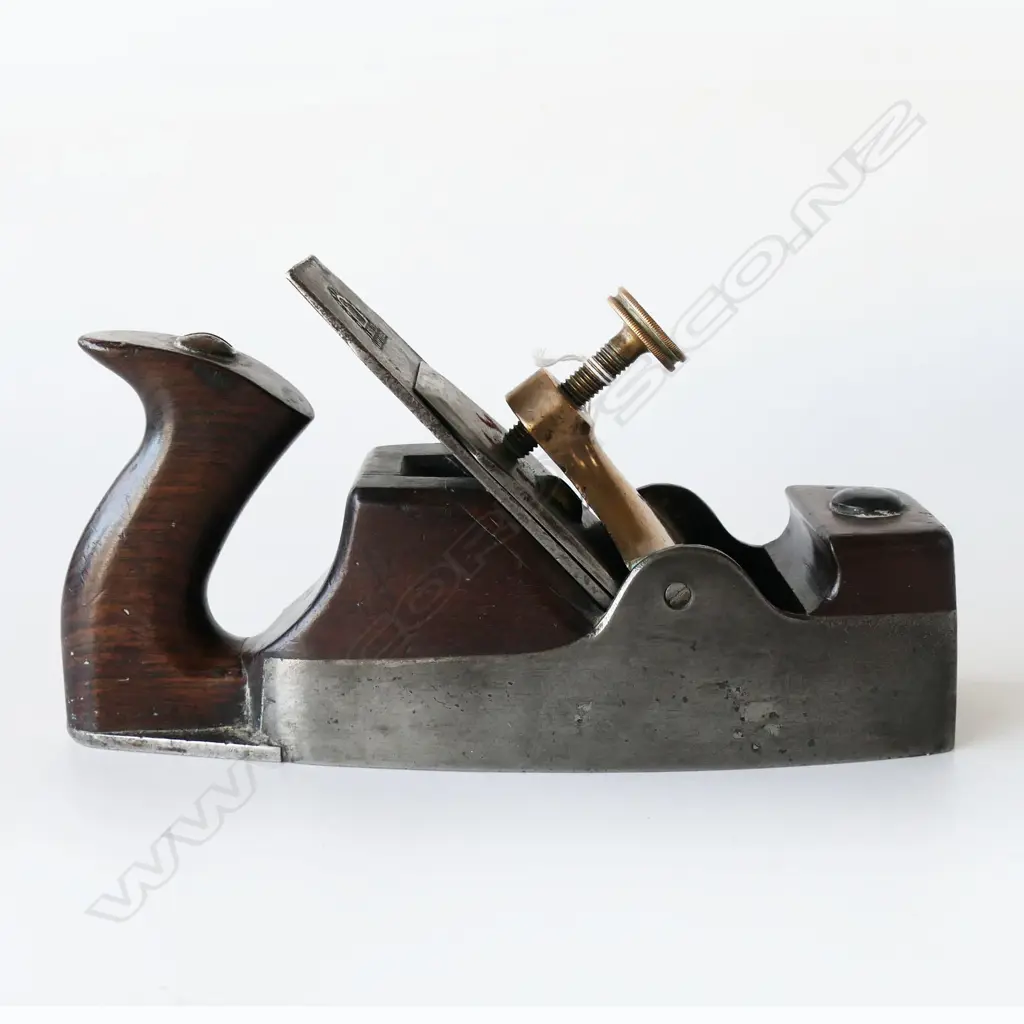 Unknown, coffin walled smoothing plane. L.245mm Image 1++