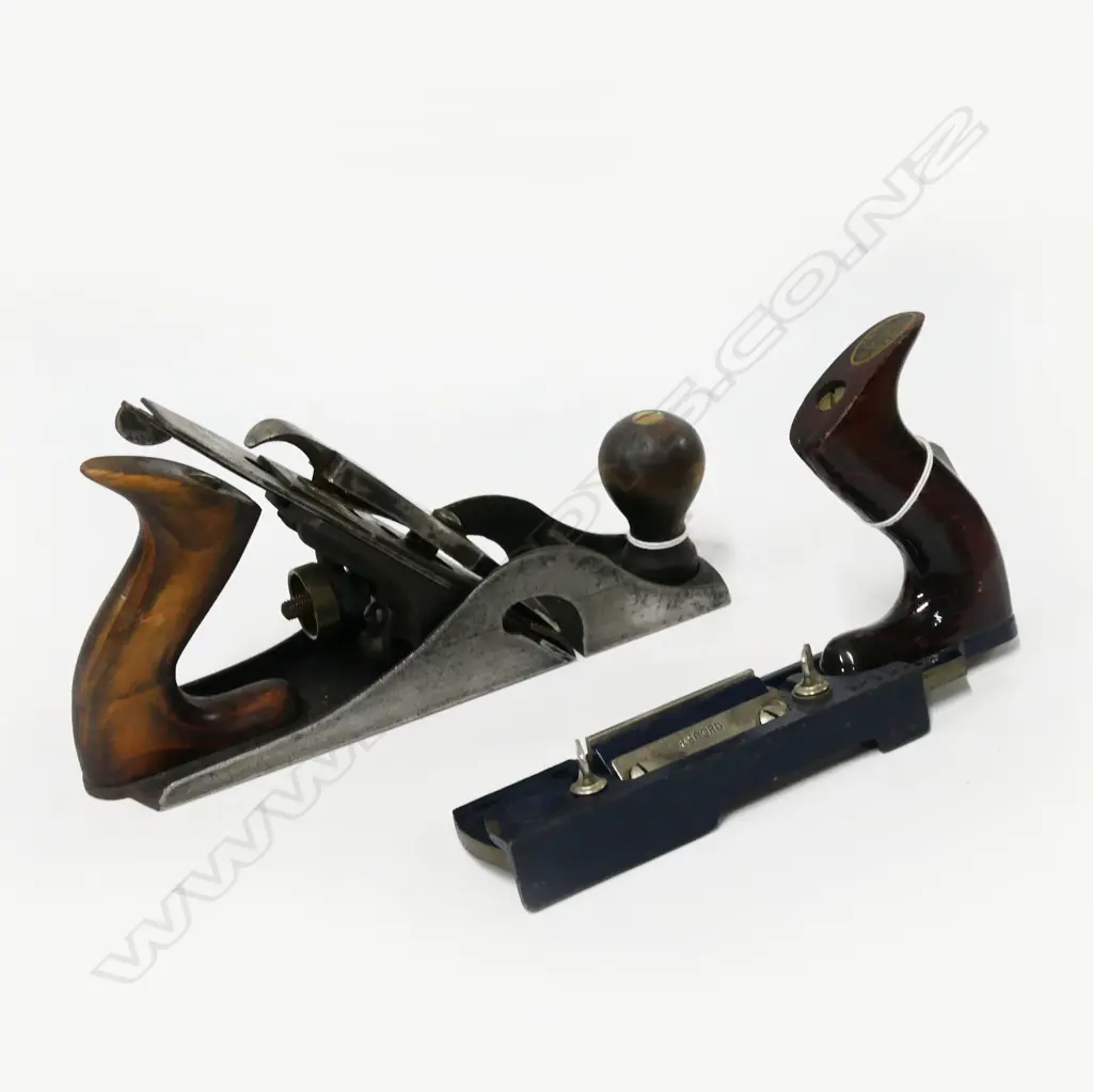 Record No. 010½ plane, L.240mm and Record No. 730 fibreboard plane, L.210mm (2) Image 1++