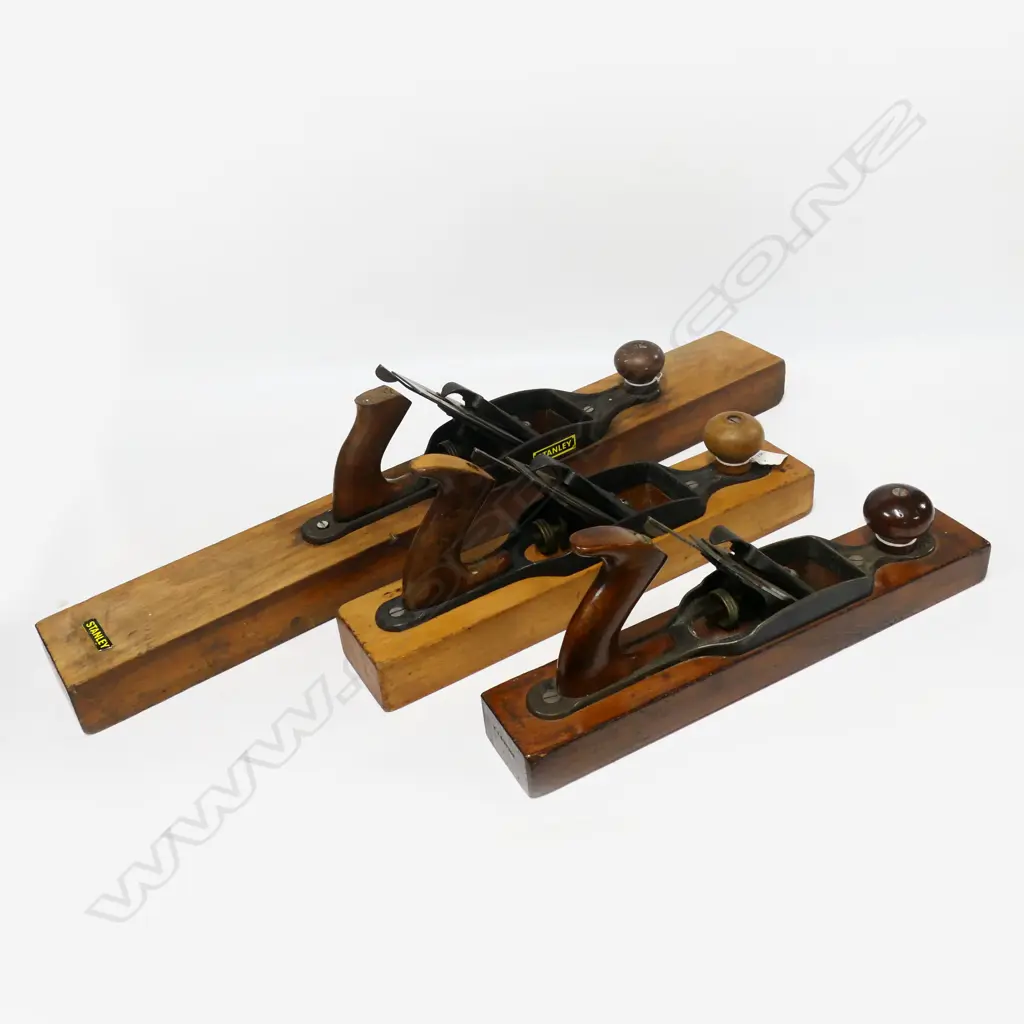 Three Stanley transitional planes, L.380 - 660mm (3) Image 1++