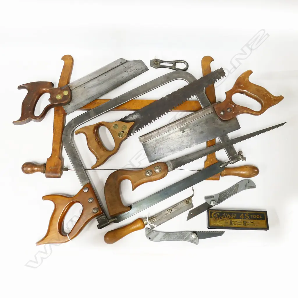 Bow frame hacksaw, fretsaw, M-tooth handsaw, Eclipse cutter and blades, fine blade saw, tenon saws, etc (10) Image 1++