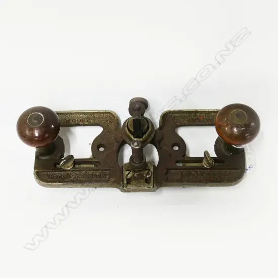 Desirable Preston Type 3 No. 2500P router plane with both moveable fences, c.1912. W.230mm