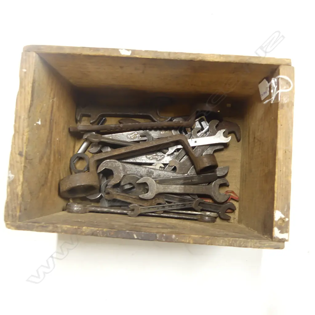 Collection of ring and open spanners Image 1++