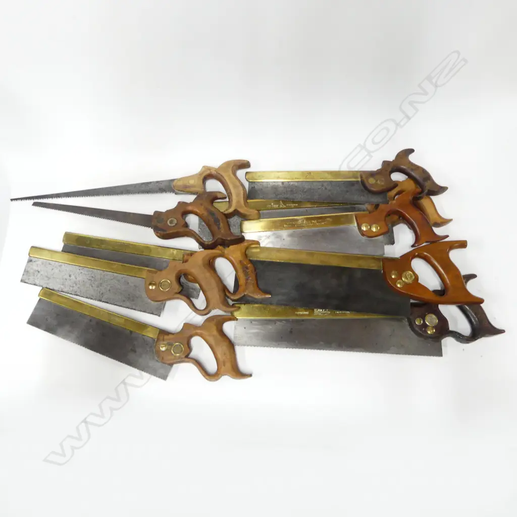 Eight brass backed tenon saws and two keyhole saws Image 1++