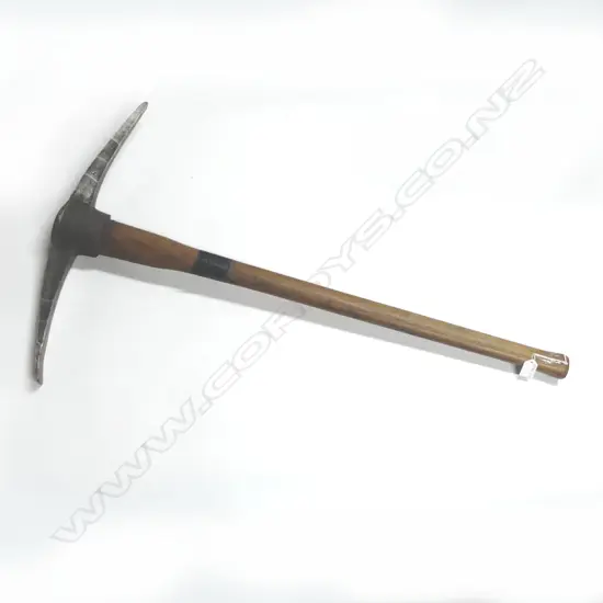 Hardy Pick Limited double ended pickaxe