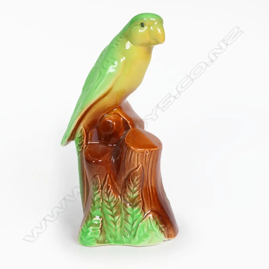 Crown Lynn Trickle Glaze Parrot. Tiki Stamp to Base, H.160mm Image 1++