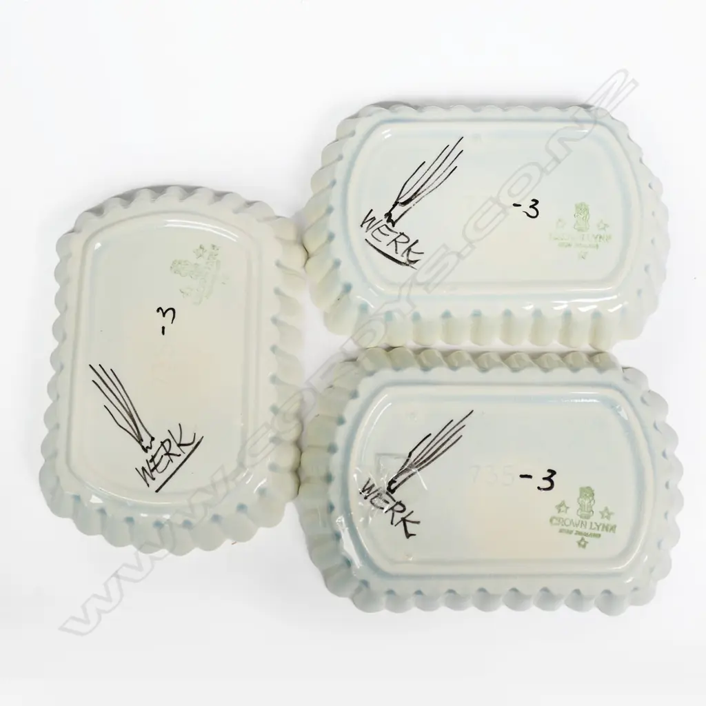 Frank Carpay for Crown Lynn 3 Dishes. Signed hand WERK & Crown Lynn Tiki to base. L.150 X W.100mm Image 1++
