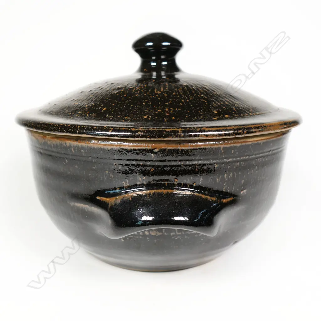 Mirek Smisek (1925-2013) Lidded Casserole Dish. Tenmoko glaze. H.170 D.230mm Image 1++