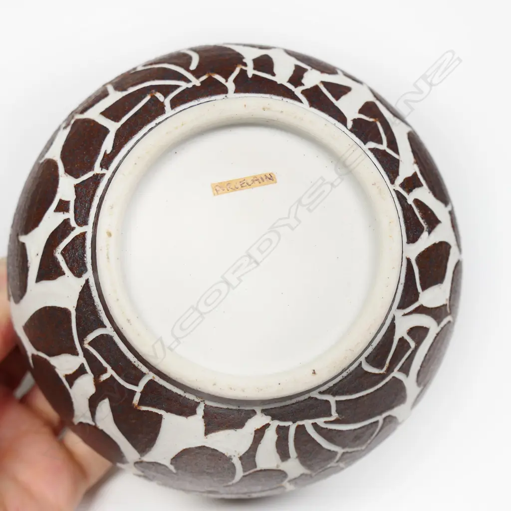 Graeme Storm Incised Floral Bowl. Dia.150mm Image 1++