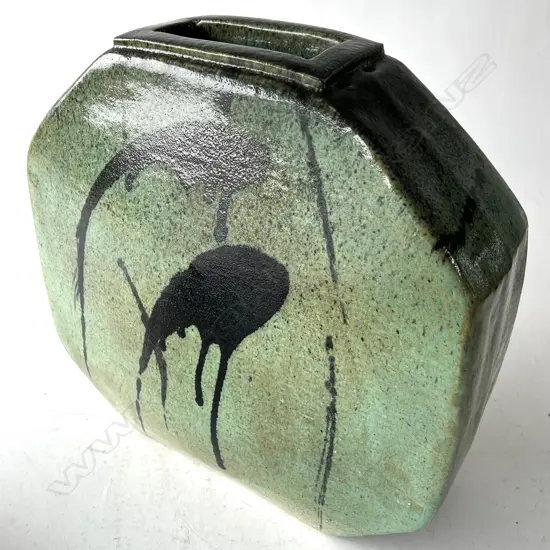 Doreen Blumhardt (1914-2009) large slab-built stoneware vase