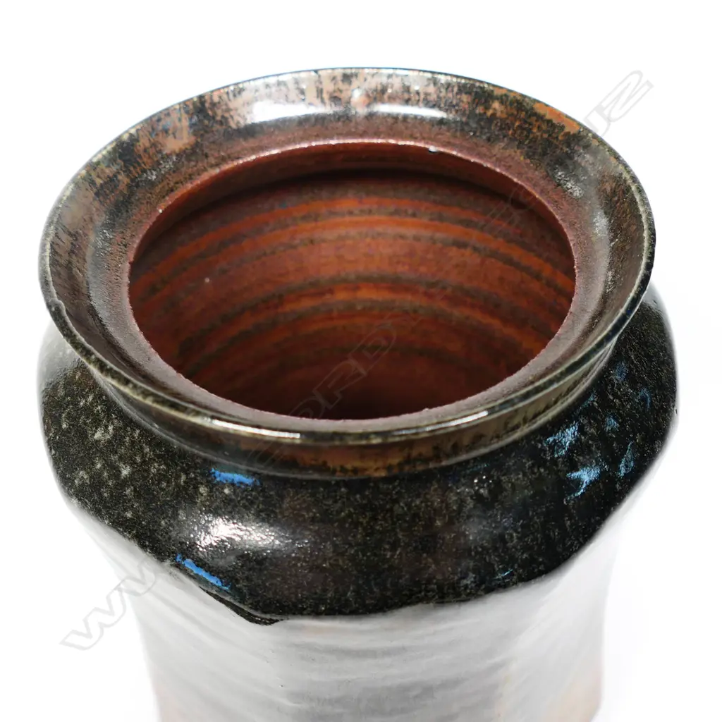 Doreen Blumhardt lidded facetted storage jar tenmoku glaze. H.230mm. Impressed mark. c.1970 Image 1++