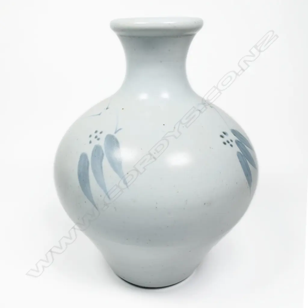 Peter Collis Ovoid Vase. Pale ground w fine leaf motif. H.290mm Image 1++