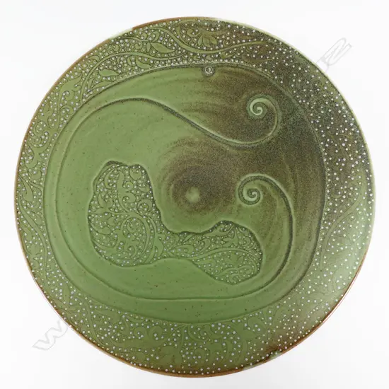 Keum Sun Lee/ Sang Sool Shim Lg Footed Platter. Pale gn glaze w incised koru detail. Dia.380mm