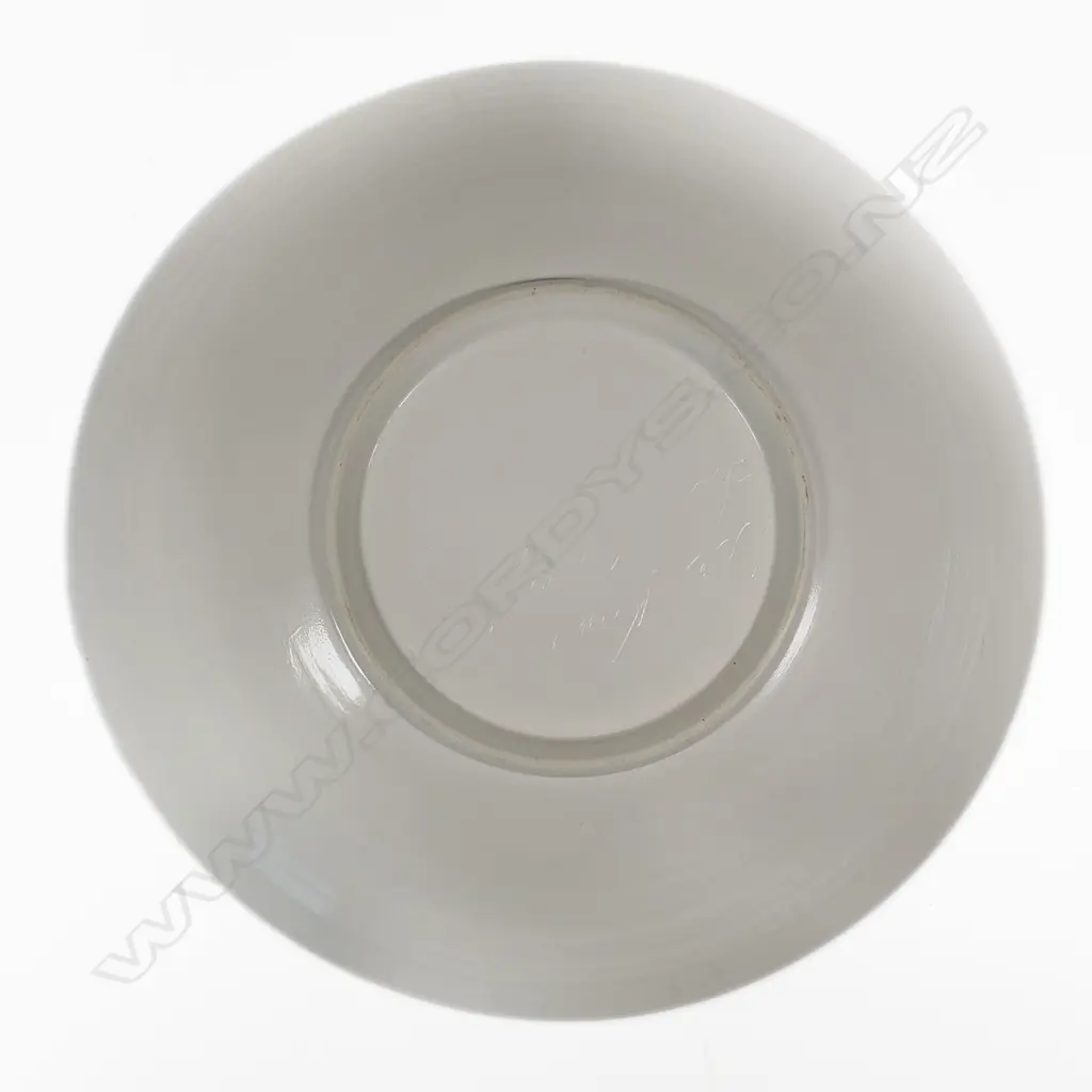 Keum Sun Lee/ Sang Sool Shim Footed Platter. White & blue glaze w incised flower detail. Dia.360mm Image 1++