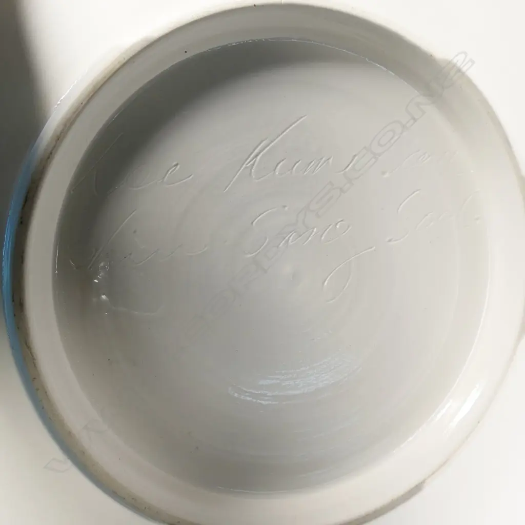 Keum Sun Lee/ Sang Sool Shim Footed Platter. White & blue glaze w incised flower detail. Dia.360mm Image 1++