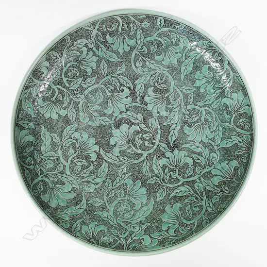 Keum Sun Lee/ Sang Sool Shim Lg Platter. Celadon ground w detailed intaglio floral design. Dia.440mm