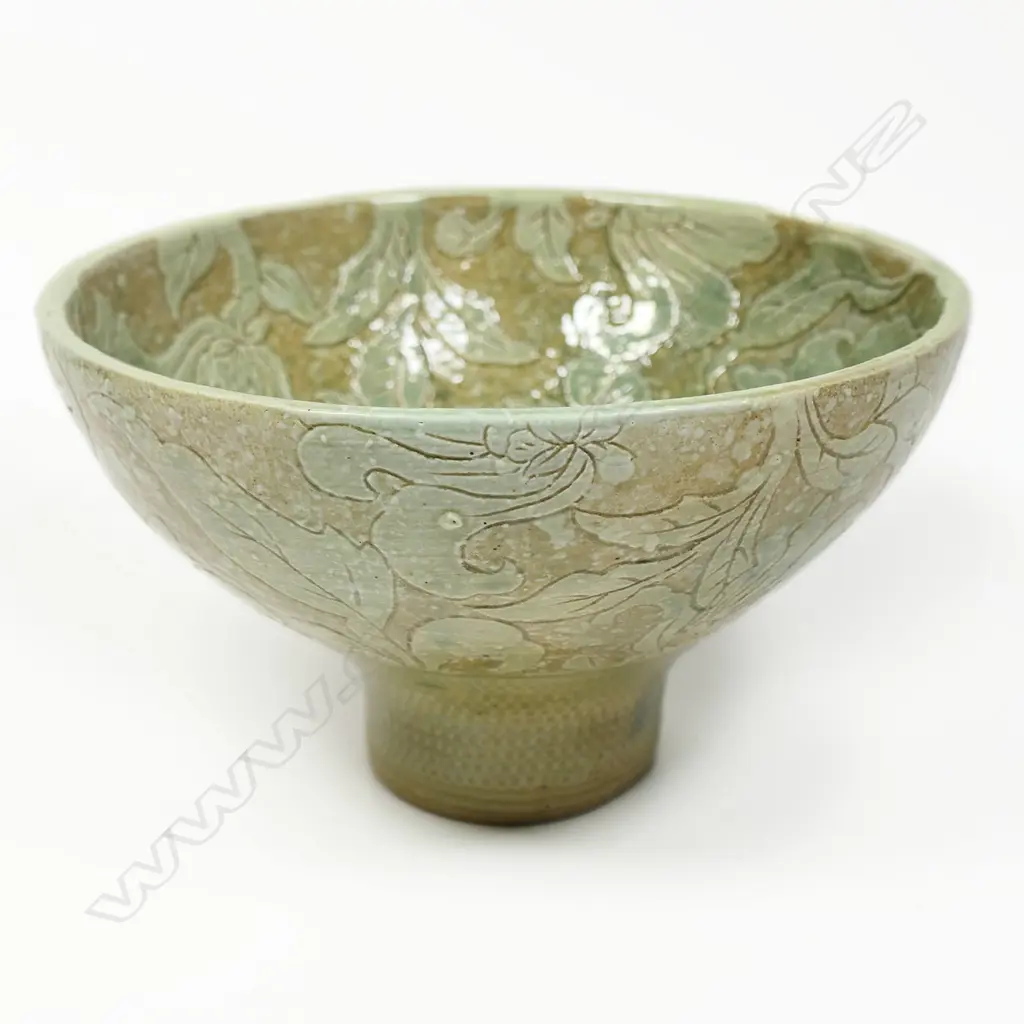 Keum Sun Lee/ Sang Sool Shim Green Footed Pottery Bowl. High relief floral design. H.120 x Dia.200mm Image 1++