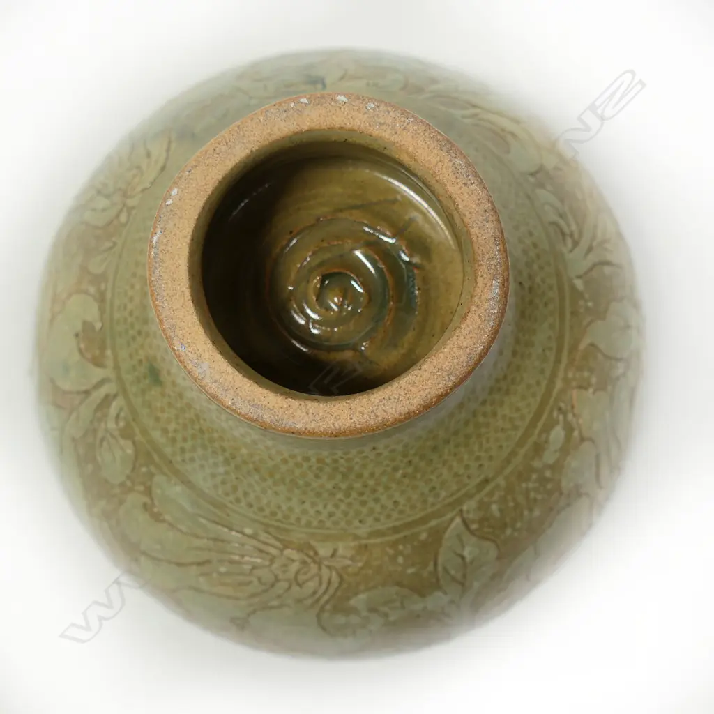 Keum Sun Lee/ Sang Sool Shim Green Footed Pottery Bowl. High relief floral design. H.120 x Dia.200mm Image 1++