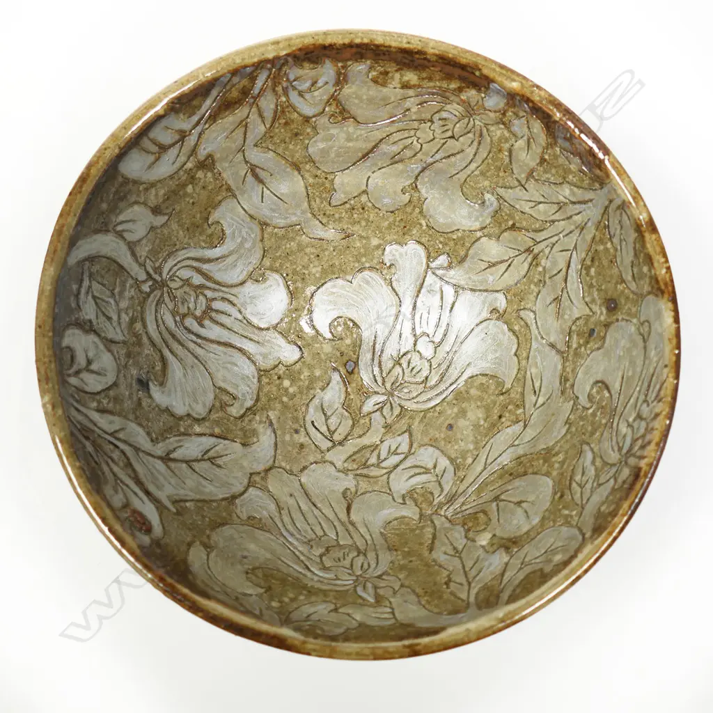 Keum Sun Lee/ Sang Sool Shim Green Footed Pottery Bowl. Silver high relief floral design. H.120 x Dia.190mm Image 1++