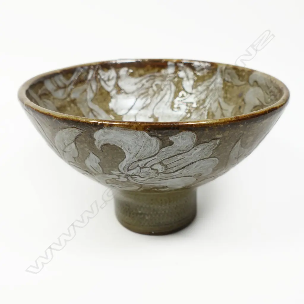 Keum Sun Lee/ Sang Sool Shim Green Footed Pottery Bowl. Silver high relief floral design. H.120 x Dia.190mm Image 1++