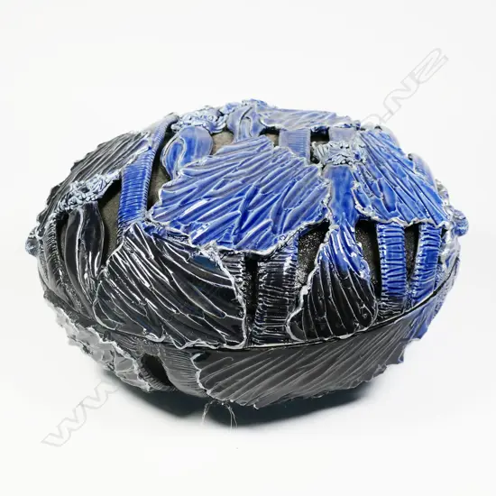 Keum Sun Lee/ Sang Sool Shim Lg Porcelain Lidded Bowl. Black/blue Niaku Palm relief. Incised floral design. Dia.280x150